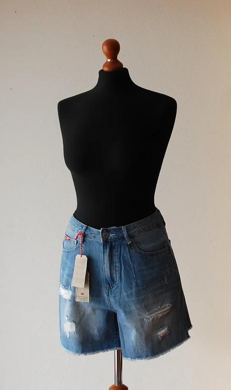 Štýlové destroyed šortky, lee cooper,xs