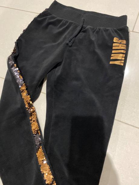 Teplaky zamatove, 152