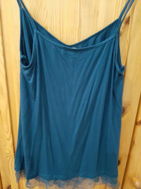 Tielko s maslickou, l