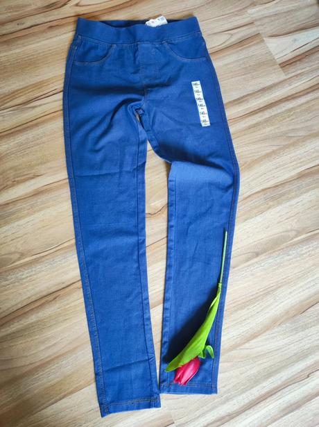 Džeginy reserved, reserved,158