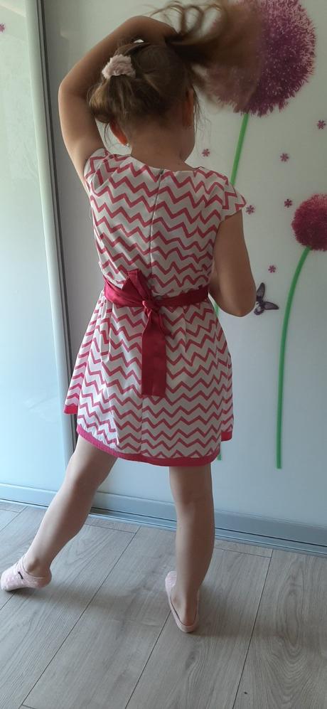 Spoločenské saty, 122