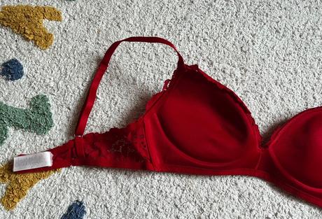 Červená čipkovaná push-up podprsenka, 75 a, takko,75a