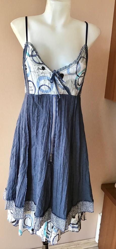 Pekné šaty /38, 38