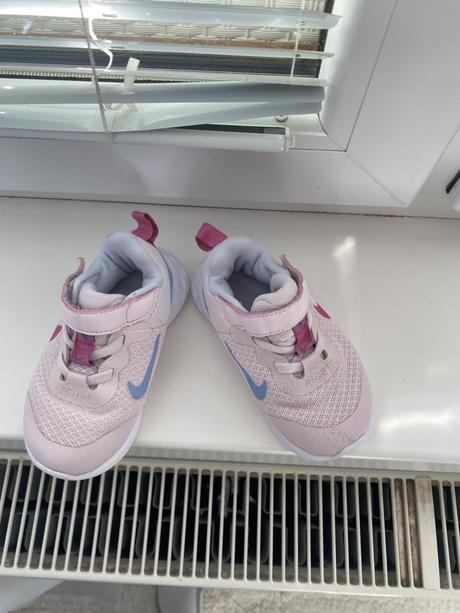 Nike tenisky, nike,22