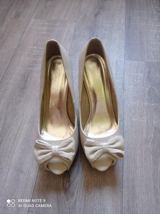 Dámske topánky, 38