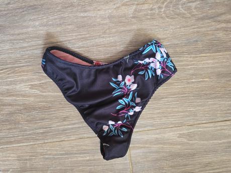 Spodný diel plaviek č.134-140, 134