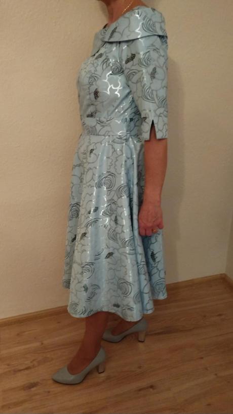 Spoločenské šaty, 40