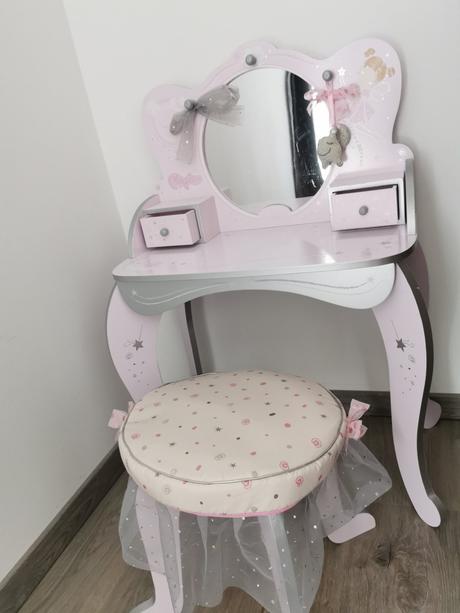 Detsky kozmeticky stolik, 