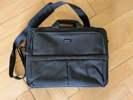 Taska na notebook, dicota