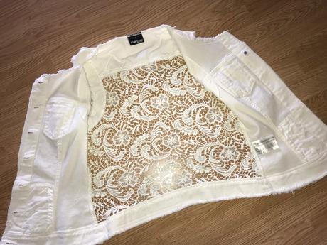 Biela vesta s čipkou, gate,s