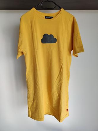 Oversized tričkové šaty pískacie, xs