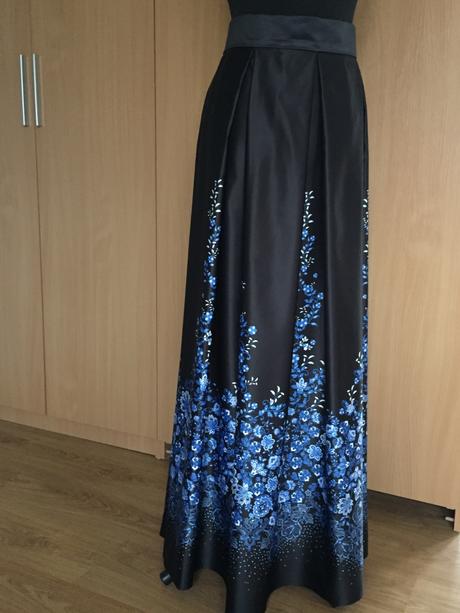 Spoločenská dlhá sukňa, 40