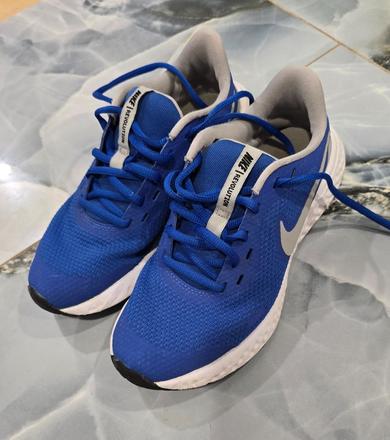 Detské bežecké topánky nike, 38