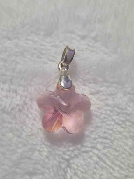 Ružový prívesok na retiazku, swarovski
