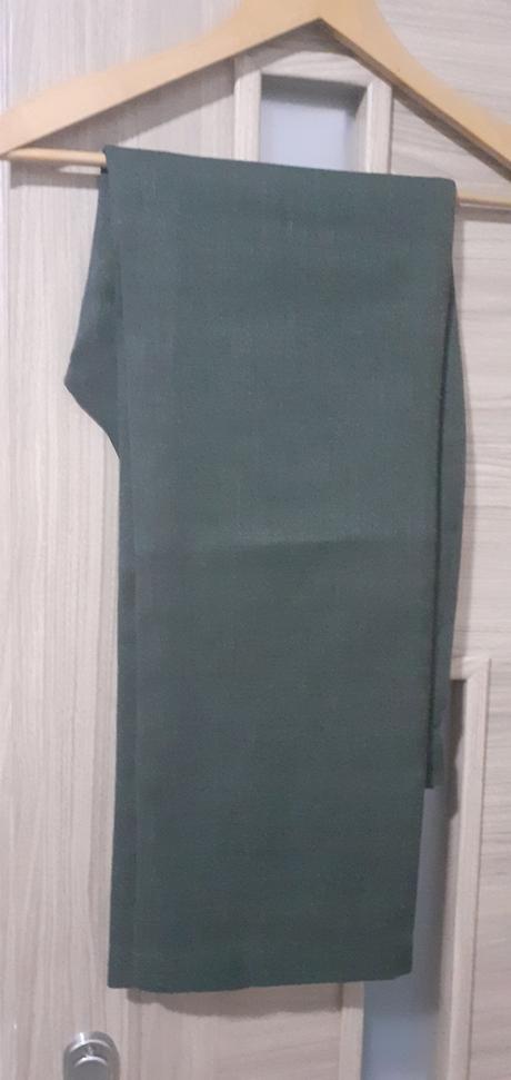 Nohavicový kostým, l