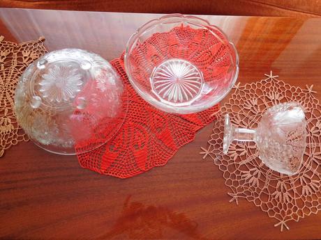 Sklenené misy, 