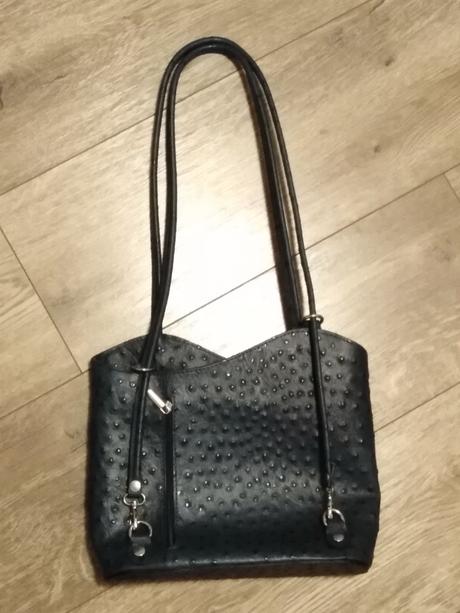 Tmavomodrá celokožená kvalitná kabelka /ruksačik, 