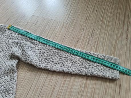 Pulover ch11, reserved,140