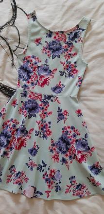 Letné kvetinové šaty, 34