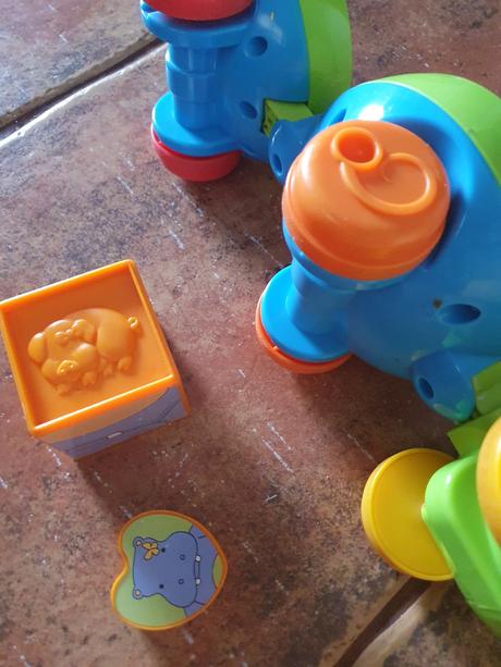 Húsenička na ťahanie plus kocka fischer price, 