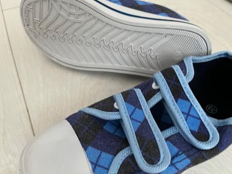 Predam tramky, f&f,33