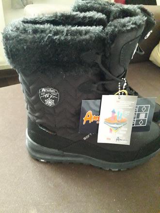 Snehule american club, 37