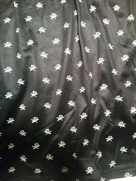 Školáčka wednesday addams, šaty a vlasy, 116-128,