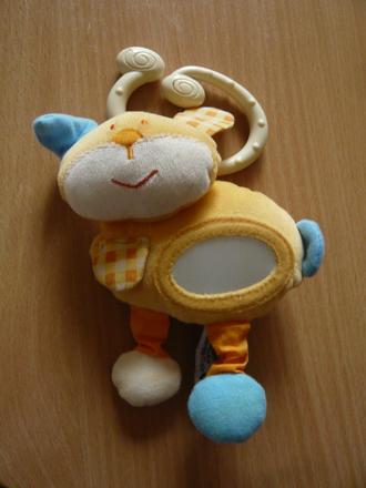 Plyšová mačička na zavesenie zn. chicco,