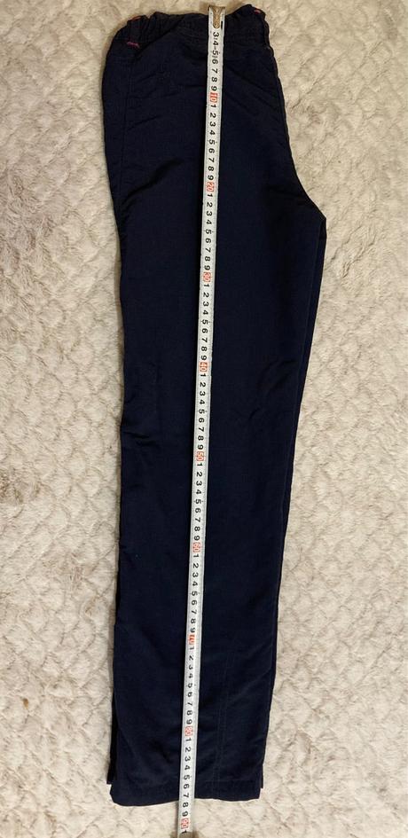 Športové nohavice, 152