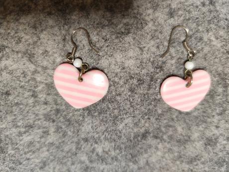 Bieloruzove srdieckove nausnicky, 