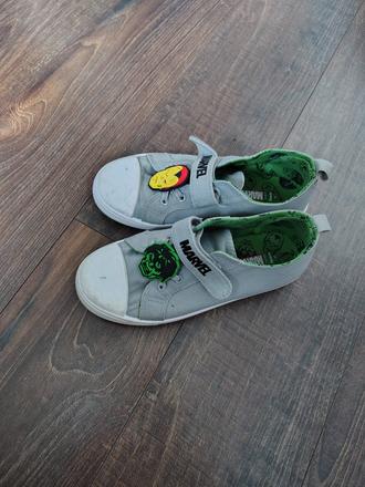 Prezúvky do školy marvel, sinsay,34