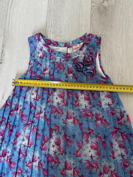 Ľahké letné šaty, kik,122