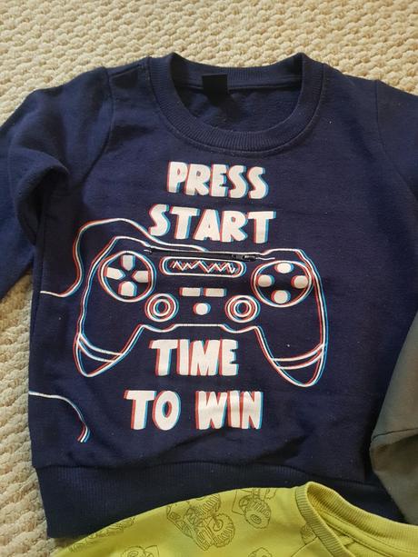 Mikiny na doma, sinsay,104