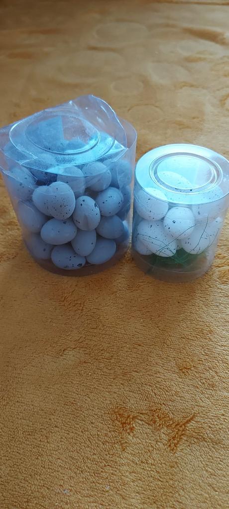 Veľkonočké zajace, polystyrenové vajíčka,sviečky, 