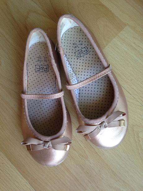 Zlaté balerínky, f&f,28