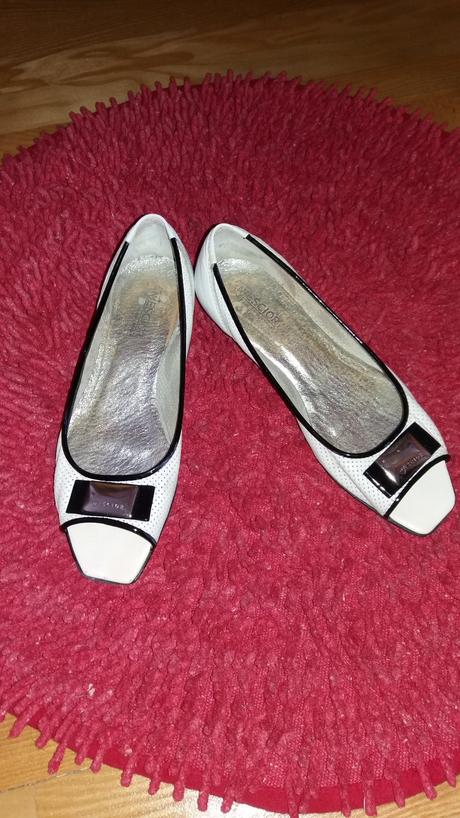 Nescior balerinky, 37