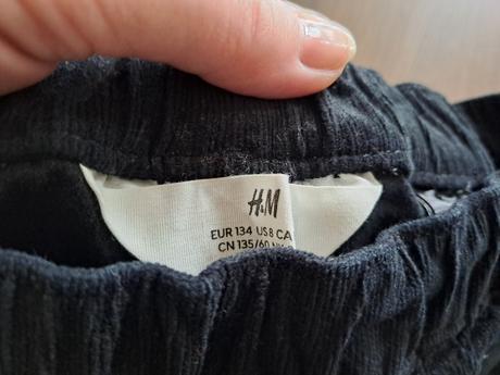 Nenosene dievcenske mencestraky v. 134, 2ks, h&m,134