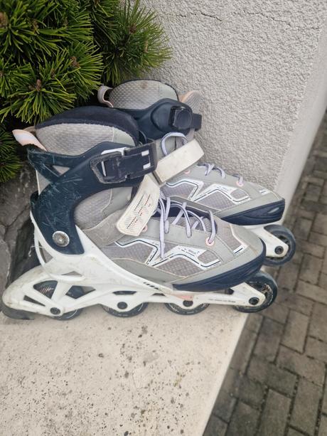 Kolieskové korčule, 35