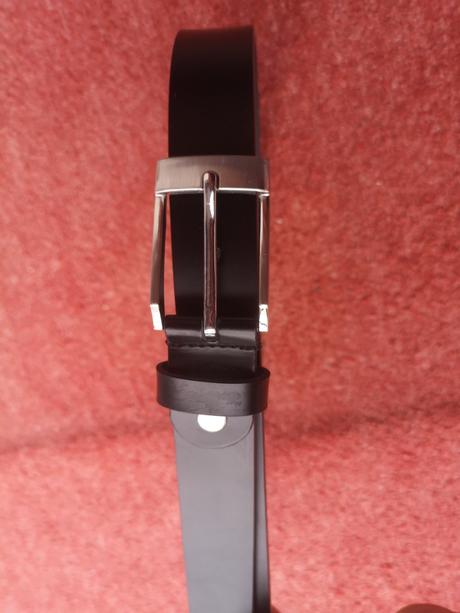 Tresanti pánsky kožený opasok veľkosť 85cm(32-34), 