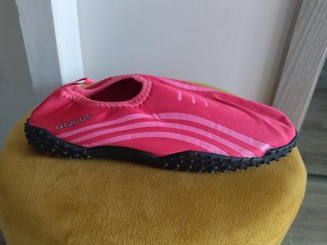 Topánky do vody, 33