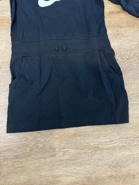 Čierne šaty nike, nike,134