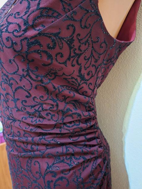 Spoločenské šaty (veľkosť 38), 38