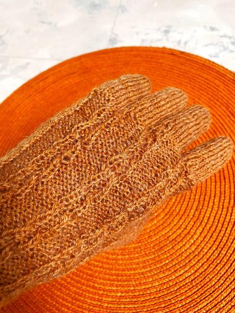 Rukavice a šatka na krk, 