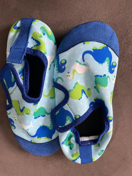 Topánky do vody, 28