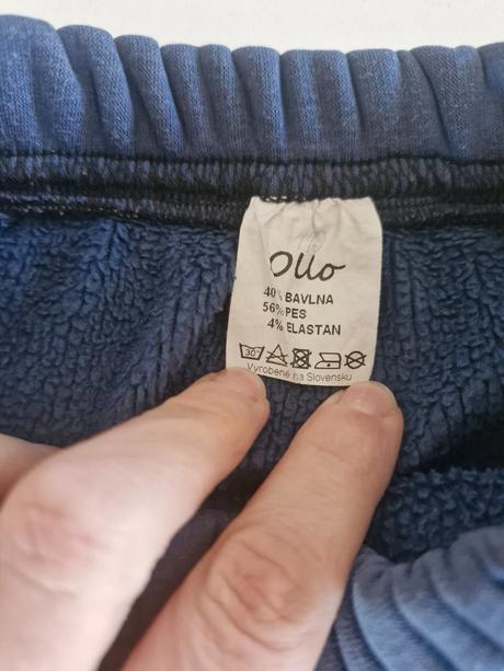 Teplé tepláky, 110