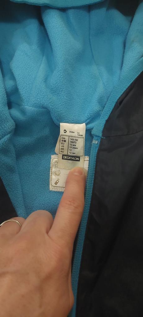 Tenká nepremokavá, zvnútra flis, decathlon,146