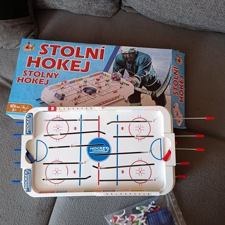 Stolný hokej,