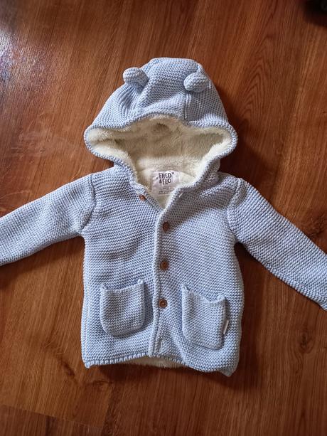 Chlapcensky zatepleny svetrík, f&f,74