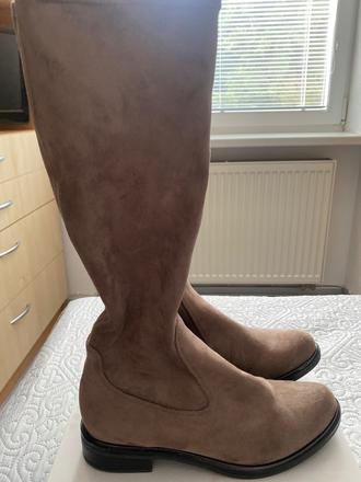 Nevynosené našuchovacie jesenné čižmy caprice 38,5, 39