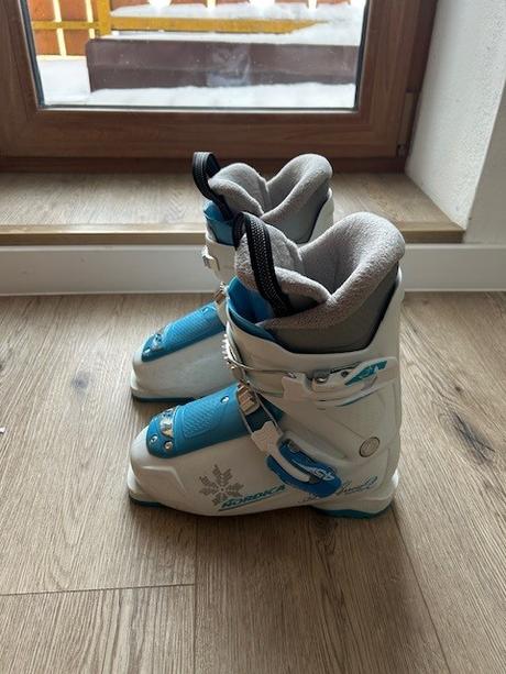 Lyziarky, nordica,34